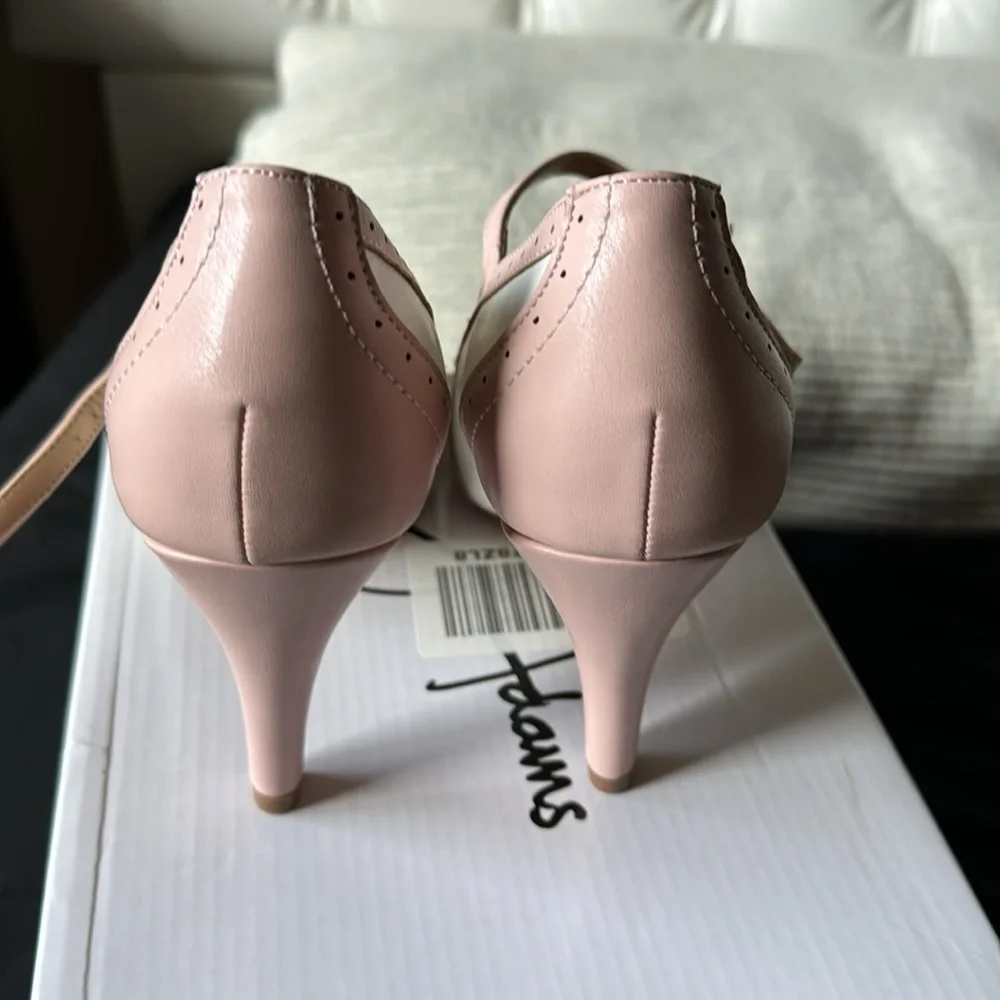 Heels - Picture 5 of 5